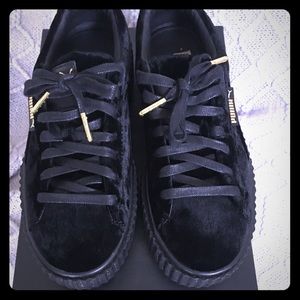 BNIB Black Velvet Fenty Creeper By Rihanna sz 8